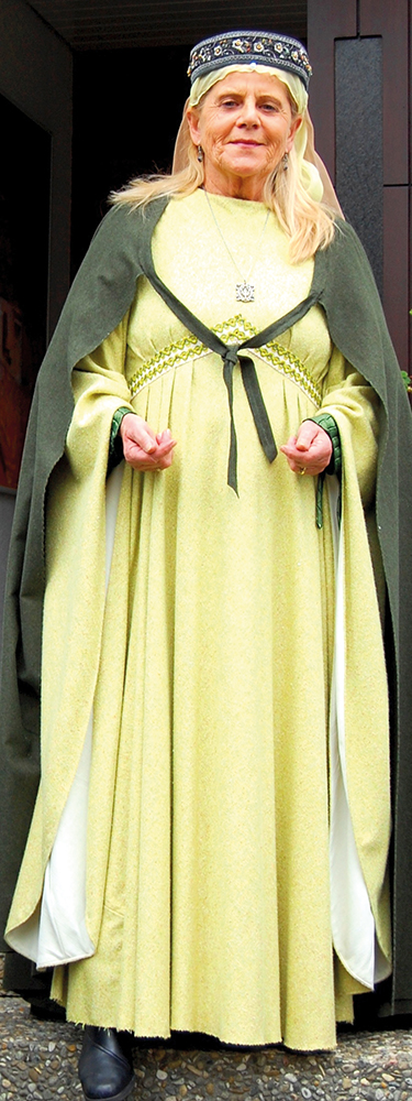 Angelika Rieth-Hetzel als Staufische Patrizierin